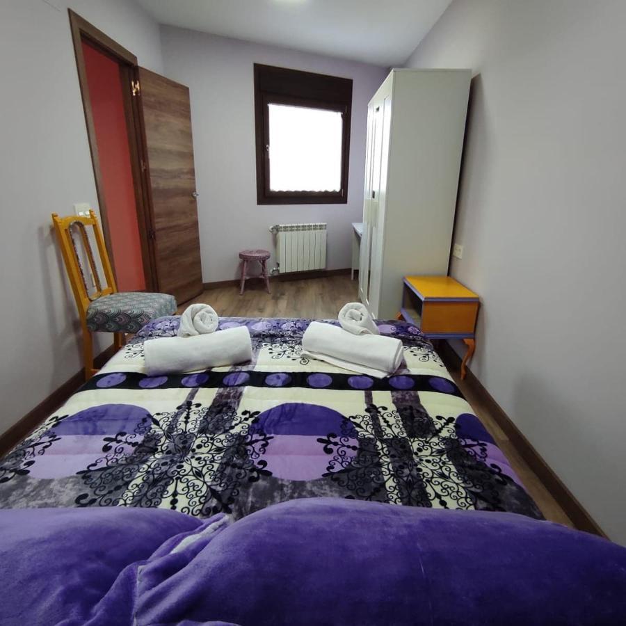 Apartamentos Turisticos Las 3 Golondrinas Peñafiel Exterior foto
